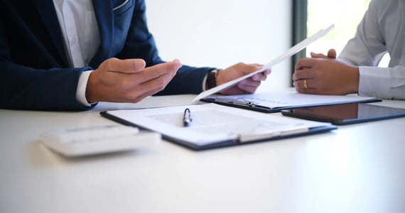 So spart Ihnen die ISO 27001 Kosten bei der Cyber-Versicherung